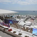 аркадия на первой линии от моря *